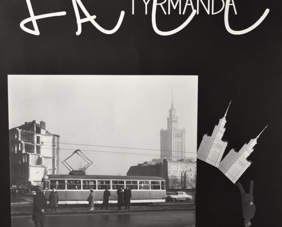 Czarna plasza z napisem Jazz Tyrmanda i fotografią 